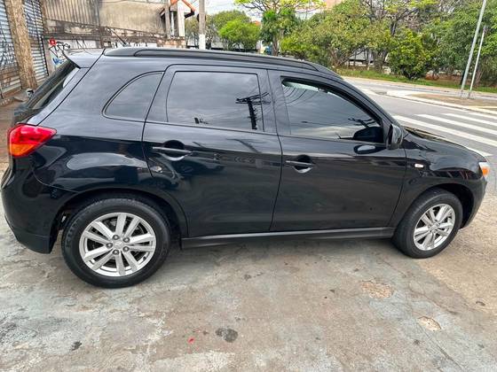 MITSUBISHI ASX 2.0 4X2 16V GASOLINA 4P AUTOMÁTICO MITSUBISHI ASX 2.0 4X2 16V GASOLINA 4P AUTOMÁTICO
